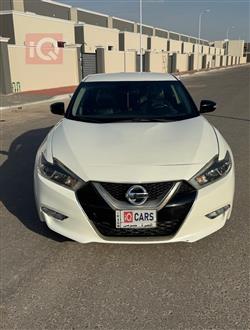 نيسان ماكسيما